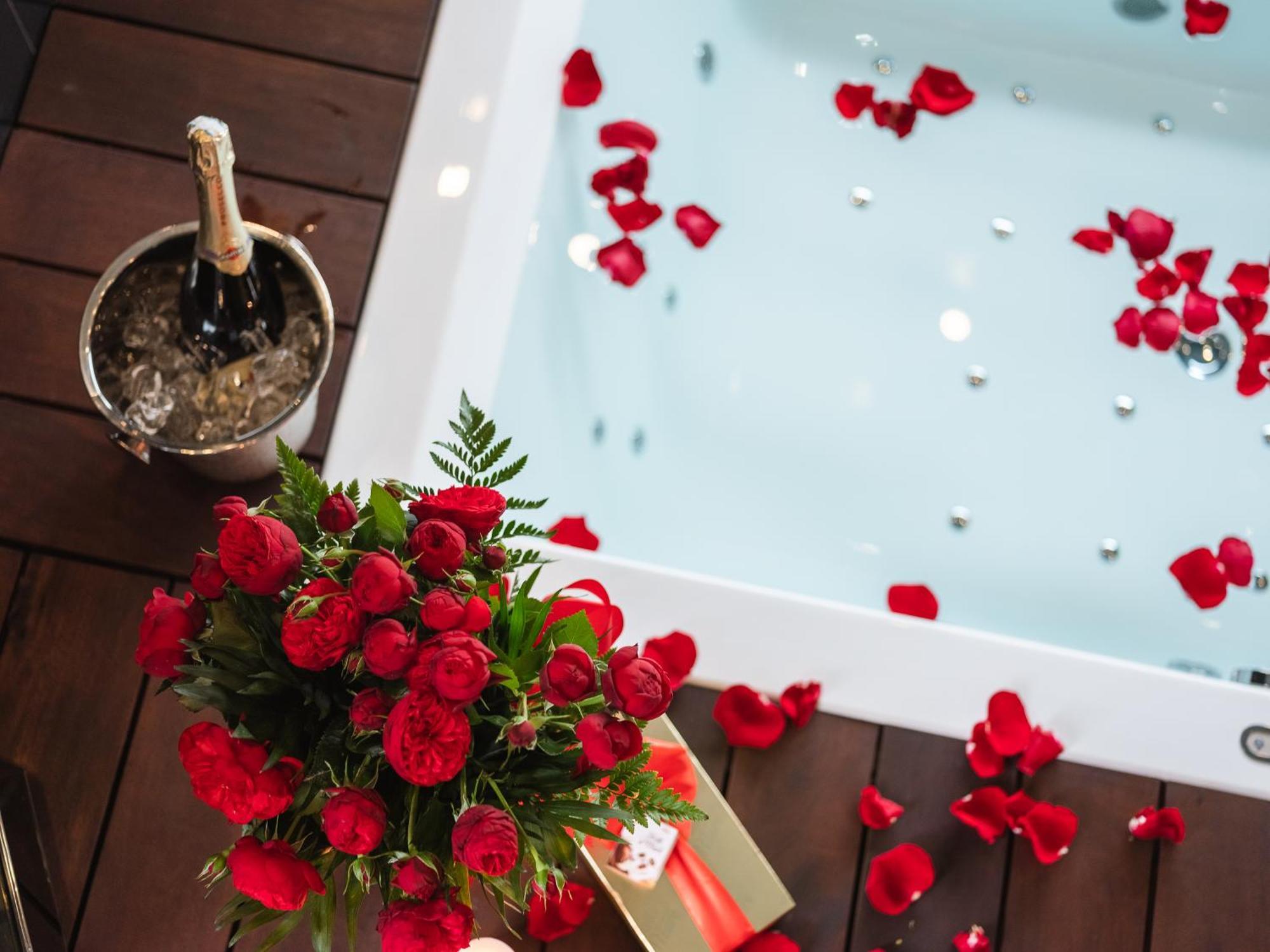 Art Penthouse With Jacuzzi - Krakow Center Cracóvia Exterior foto